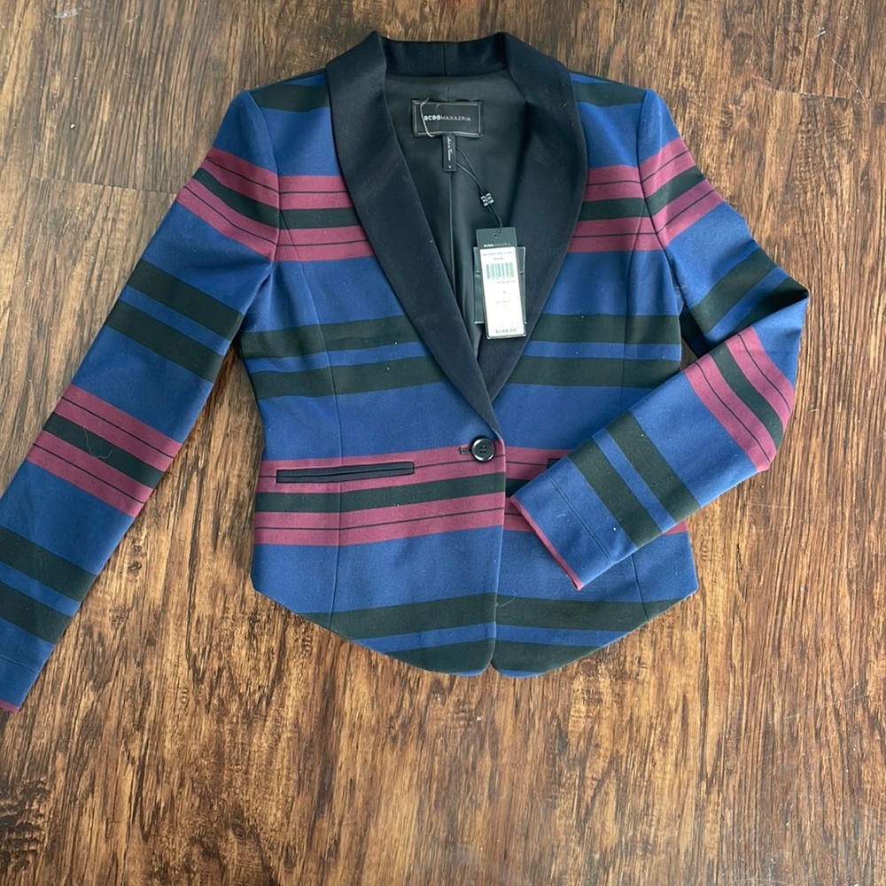 NWT BCBG striped Blazer “Bowie” style